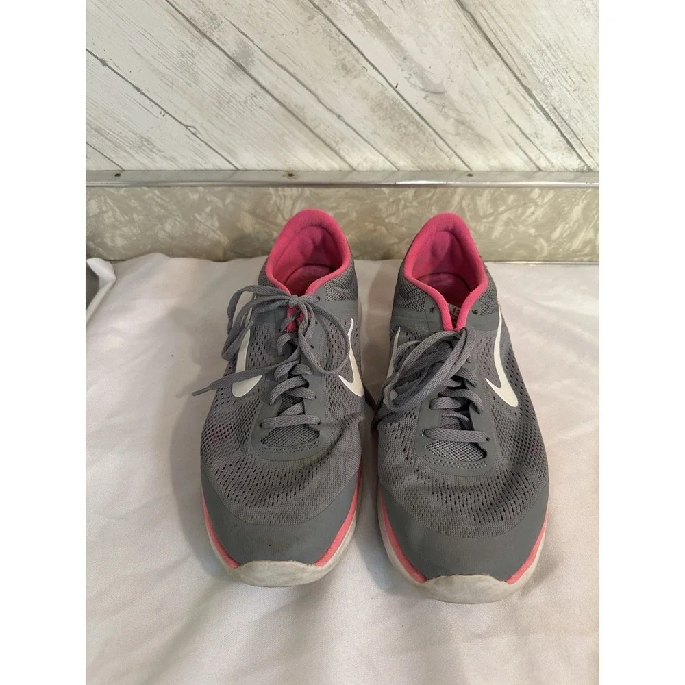 Nike Training In Season 5 Womens Running Shoes Sneakers Size 10 Gray Pink